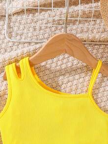 SHEIN Young Girl Vacation Solid Color Asymmetric Neck Camisole And Lemon Print Wide Leg Pants Set - Yellow - View 8