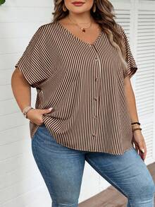 SHEIN CURVE+ 大码女式条纹蝙蝠袖短袖单排扣休闲衬衫 - 摩卡棕 - 查看 5