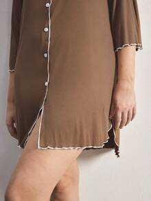 Ocili Áo ngủ cỡ lớn thoải mái, có gân, viền ren gỗ, cổ bẻ, cúc vỏ sò. - Màu Khaki - Xem 6