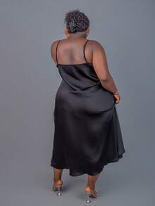 CurvyTilda Plus Size Women Solid Color Draped Neck Elegant Slip Luxury Dress, Fall/Autumn/Winter, Christmas, New Year, Thanksgiving, Party, Wedding, Beach, Graduation, Chic, Elegant, Casual, Going Out, Date, Appointment, Commute, For Hourglass Body Shape - Black - View 2