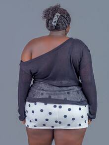 CurvyTilda 大码休闲不对称肩针织上衣，百搭T恤，适合秋冬季节，尤其适合沙漏型身材 - 黑色 - 查看 4