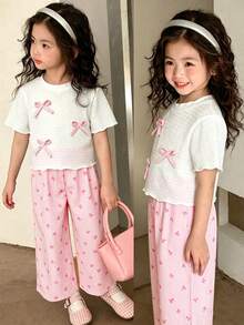 SHEIN Genkimix Kids 2件組女孩甜美3D蝴蝶結T恤與條紋長褲，夏季家庭度假度假穿搭，紋理短袖上衣休閒套裝 - 粉色 - 查看 9