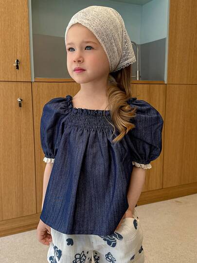 Dazy Kids Áo sơ mi dáng chữ A tay phồng cổ bèo phối màu tương phản cho bé gái (cỡ nhỏ)