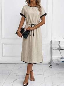 Editum Đầm midi nữ cổ tròn phối màu tương phản bằng cotton, xẻ tà. - Màu be - Xem 7