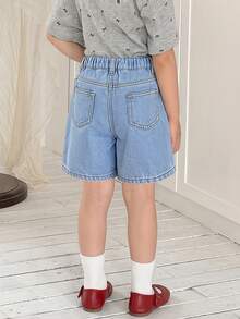 SHEIN Quần short Bermuda dáng rộng bằng vải denim xanh, họa tiết nơ hồng, dành cho bé gái. - Rửa nhẹ - Xem 2