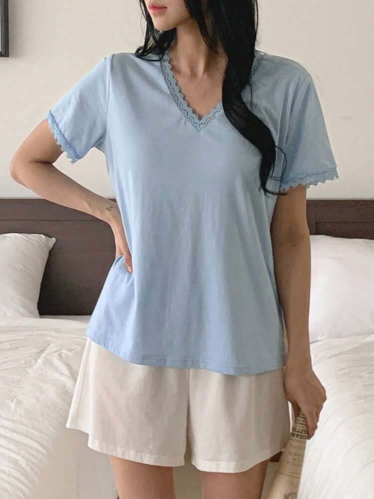 Women's Solid Color Contrast Lace Short Sleeve Top And Shorts Pajama Set