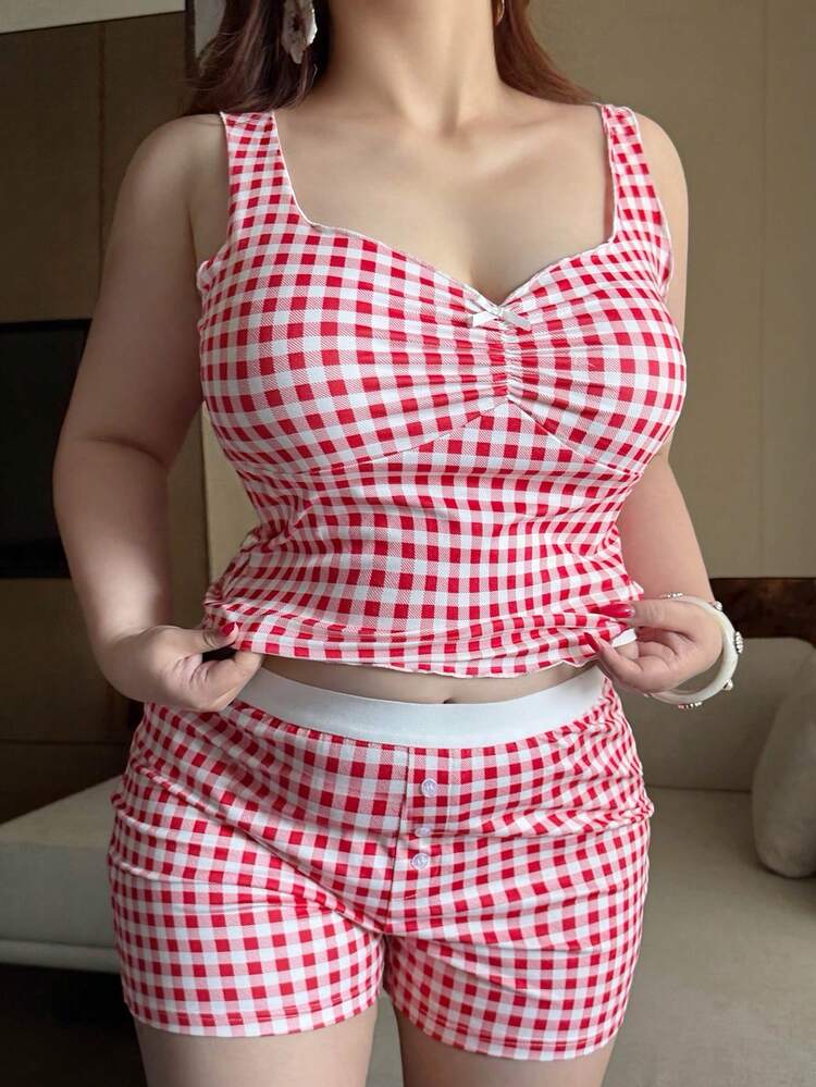 Dazy Plus Plus Size Women's Summer Red And White Striped Contrast Patchwork Cropped Sports Top & Straight Leg Casual Shorts Set,Cute Picnic Vacation Homewear