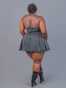 CurvyTilda Vestido vaquero mini con hombros descubiertos, dobladillo con volantes, lavado desgastado y desgarrado en estilo Y2K para mujeres de talla grande - Gris - Ver 6