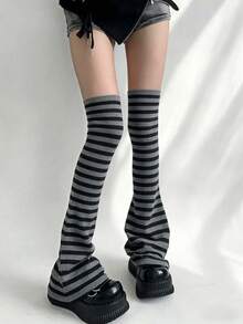 ROMWE Anime 1Pair Y2k Millennial Babes Chaotic Punk Style Striped Micro-Speaker Long Tube Can Be Stacked Socks Cover, Women's Black And Gray Knee Casual Go Out Wear Leg Cover, Suitable For Daily, Dating, Parties, Shopping And Other Matching Single Items - Black and gray stripes - View 2