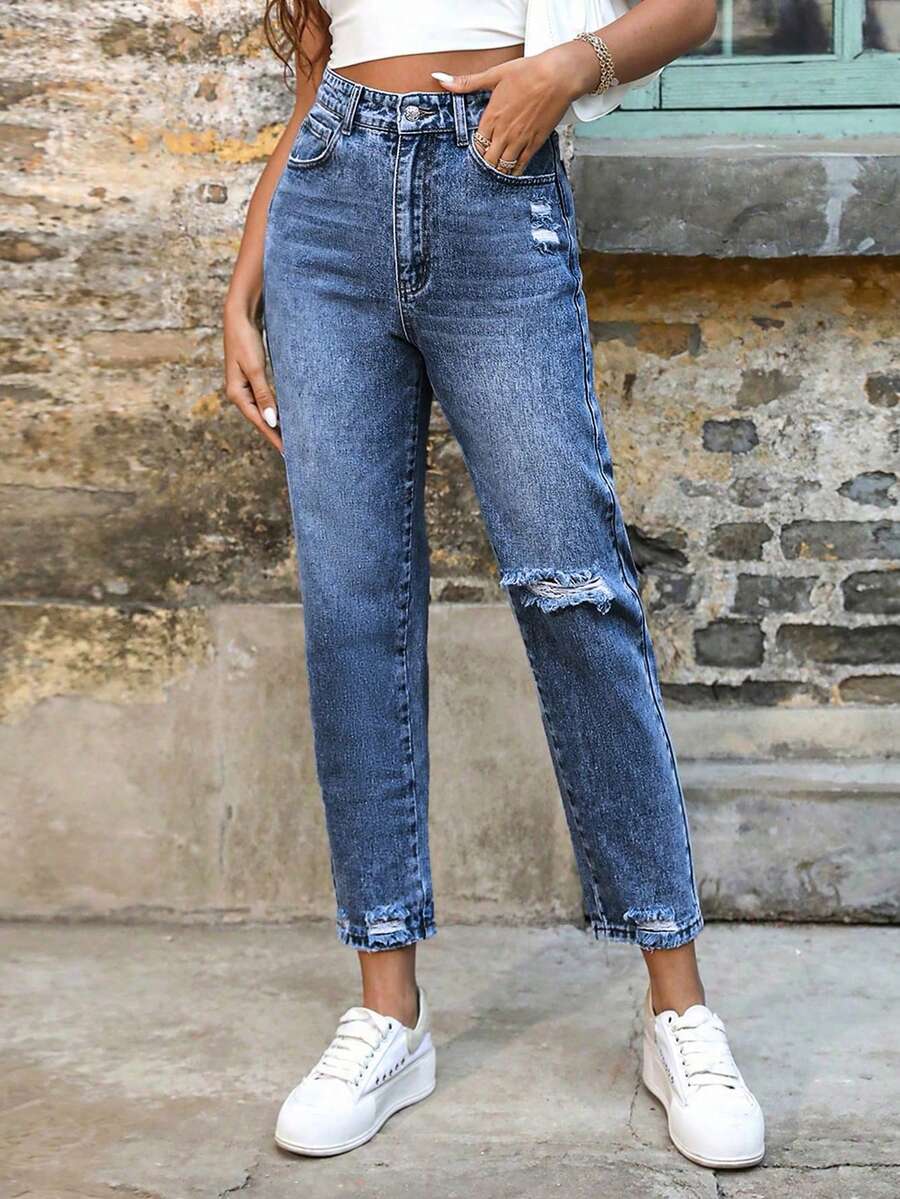 EMERY ROSE Jeans de mezclilla versátiles y casuales con bolsillos desgastados para mujer de talla grande - Azul lavado oscuro - Ver 1