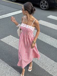 SHEIN Holidaya 女士蕾丝拼接格子荷叶边时尚约会派对吊带长裙 - 紅色 - 查看 8