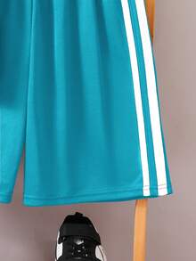 SHEIN Tween Boy Loose Fit Sports Short Sleeve & Shorts Set - Green - View 5
