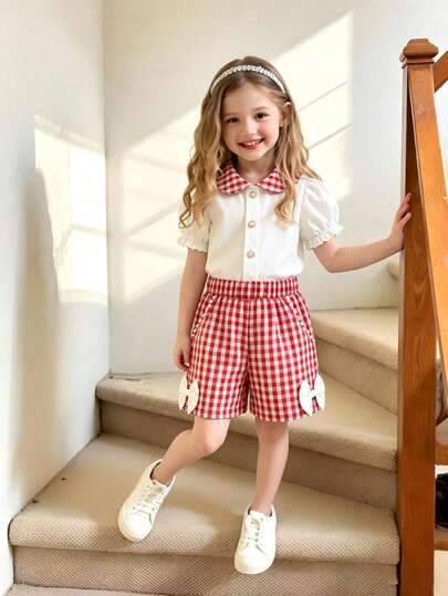 SHEIN Elladie kids Toddler Girls' Elegant Delicate Cute Peter Pan Collar Pearl Button Puff Sleeve Shirt Paired With Bow Pearl Shorts Set, Suitable For Daily Outings, Small Gatherings Or Festivals, Fresh Red And White Color Scheme Brings Vitality.