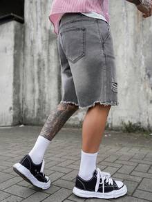 Artur Kramer Pantalones cortos de mezclilla con bolsillos, borde deshilachado y rasgados, de moda para hombres - Gris Claro - Ver 6