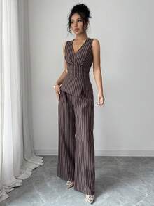 Modelyn 女士条纹棉质无袖背心，金属扣裹身式上衣，优雅干练的办公室两件套套装 - 棕色 - 查看 4