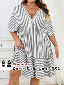 SHEIN CURVE+ 大码女式条纹V领蝙蝠袖短袖荷叶边下摆休闲连衣裙，适合秋季穿着，冬季女装，CURVE PLUS - 灰色 - 查看 1