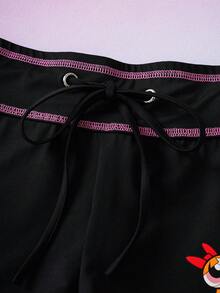 THE POWERPUFF GIRLS X SHEIN Quần legging nữ mùa hè họa tiết hoạt hình, đường may tương phản, cạp chun có dây rút. - màu đen - Xem 4