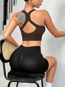 Easithlete Easithlete 女士纯色褶皱拉链运动文胸 - 棕色 - 查看 4