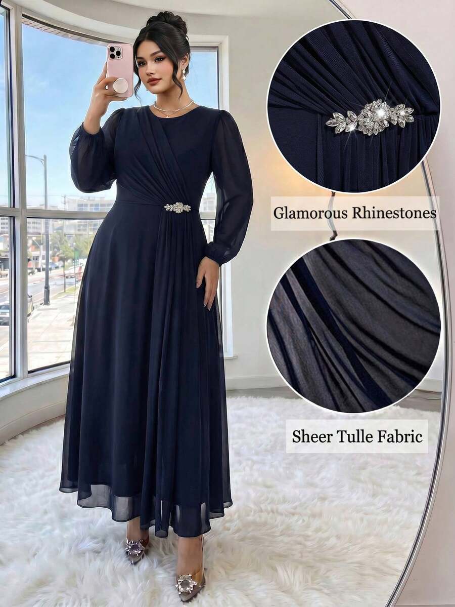 Modelyn Vestido de manga larga con malla y decoración de diamante de imitación en unicolor para tallas grandes