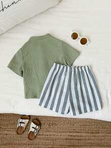 SHEIN 2pcs Unisex Baby Boy/Girl Casual Vacation Style Short Sleeve Shirt And Striped Shorts Set, Baby Boy Outfit Sets, Baby Boy Summer Clothes - Green - View 2