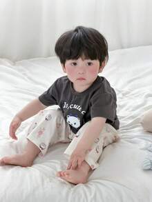 DAZY 2件套幼儿男童卡通印花圆领T恤和裤子家居服套装 - 灰色 - 查看 3