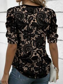 EMERY ROSE Blusa con diseño floral de encaje para mujer, camiseta de manga de pétalo de cuello redondo cómoda, adecuada para uso diario en primavera/verano - Multicolor - Ver 2