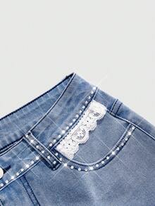 ROMWE Quần short denim nữ cạp chun co giãn họa tiết ren trái tim phong cách Y2K, thích hợp cho các lễ hội âm nhạc, ngày Valentine, kỳ nghỉ, mua sắm, tiệc tùng, mặc hàng ngày, mùa xuân/hè. - Rửa trung bình - Xem 3
