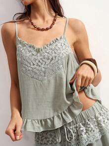 Bohemela Blusa feminina casual de alcinha, estilo primavera/verão, em tecido plano com aplicações de renda, barra com babados e detalhes em renda. Ideal para o dia a dia, encontros com amigos, festivais de música, festas, looks com sobreposições e para relaxar em casa. - Verde - Ver 9