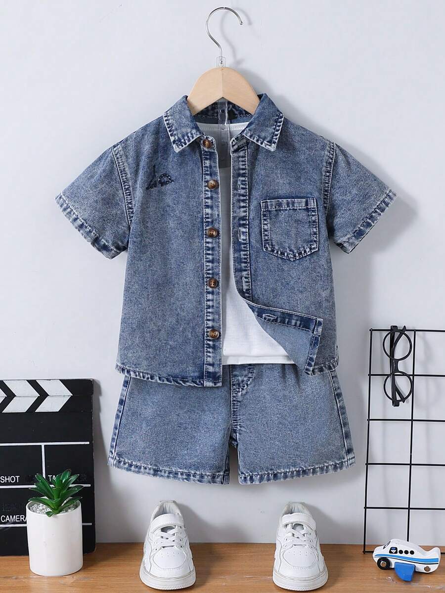 SHEIN Genkimix Kids 2件組小男孩牛仔套裝，藍色夏季職業日深色水洗短袖翻領襯衫，恐龍刺繡，柔軟棉質寬鬆牛仔套裝