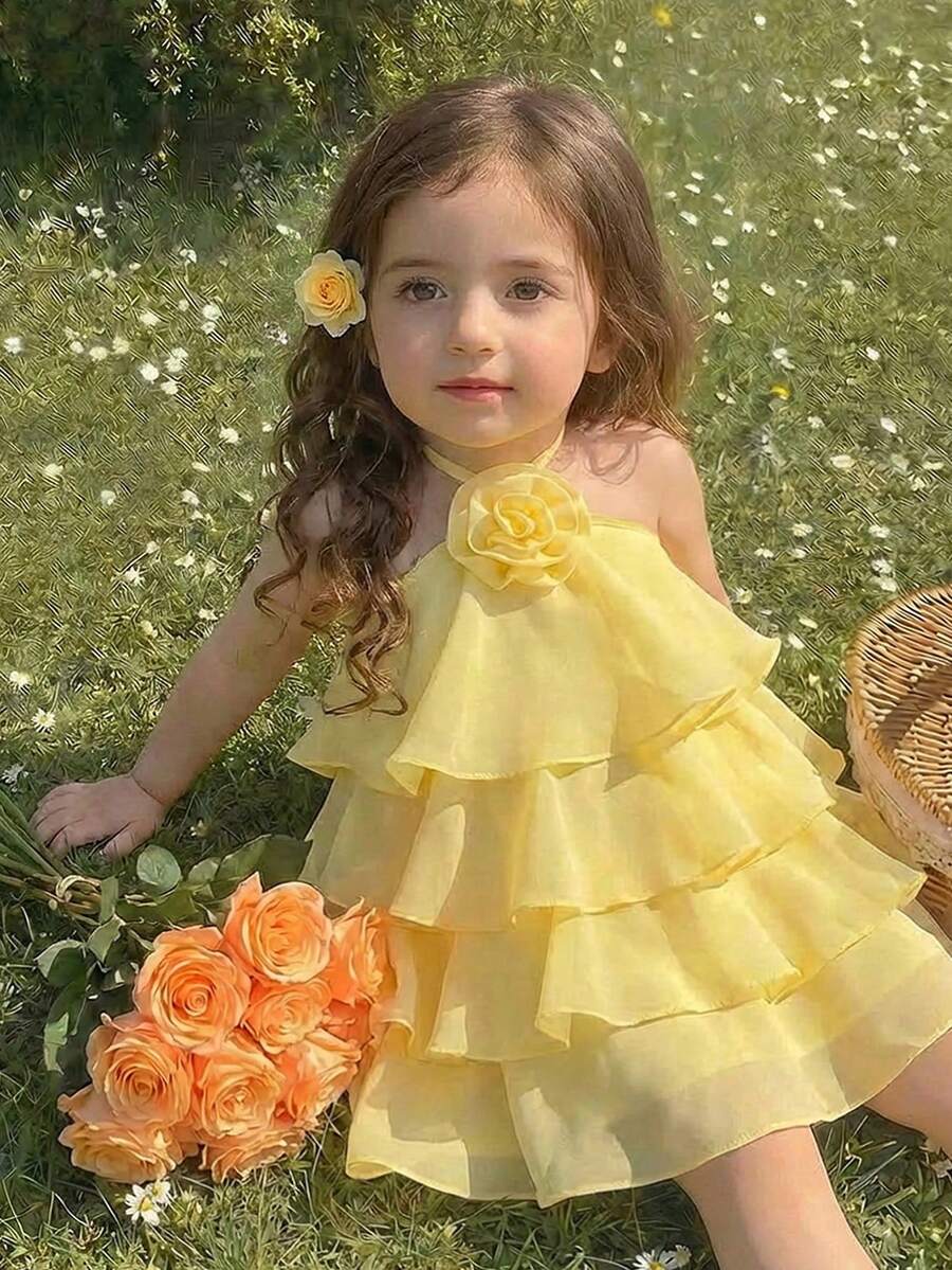 SHEIN Vestido de niña con cuello de volantes de varios niveles con decoración floral 3D de unicolor - Amarillo - Ver 1