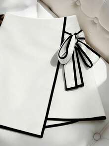 SHEIN Franclia Minifalda elegante y minimalista de mujer con diseño asimétrico en contraste de color negro y blanco - Blanco y Negro - Ver 6
