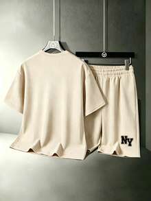 SHEIN 2件套青少年男童休闲Y字印花舒适针织T恤和短裤套装，春夏款 - 杏色 - 查看 2