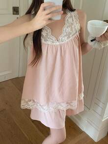 DAZY Women's Lace Patchwork Contrast Color Camisole And Shorts Elegant Pajama Set - Pink - View 5