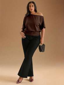 SHEIN BAE Kaos Asimetris Bahu Miring Kasual Hitam, Serbaguna untuk Pemakaian Sehari-hari, Kencan, Minum Teh Sore, Berkumpul dengan Teman, dan Semua Acara yang Sesuai - Mocha Brown - View 5
