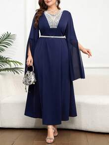 SHEIN Clasi Đầm cỡ lớn màu xanh hải quân đính ngọc trai và đá quý, phần eo được trang trí bằng đá. - Màu xanh hải quân - Xem 11