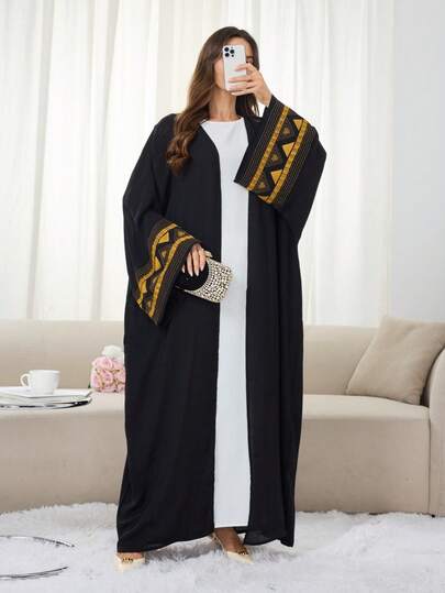 Yasmyna Black & Gold Embroidered Cuff Loose Robe