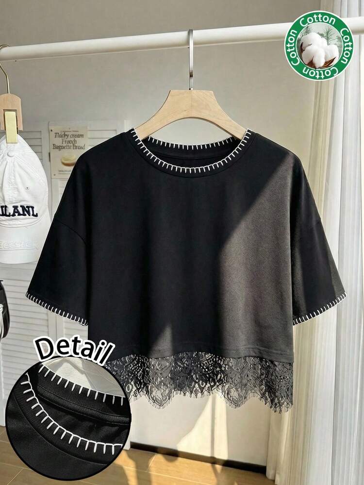 Comfortcana Camiseta holgada de mujer talla grande con bordado de concha, cuello redondo de manga corta negra con dobladillo de encaje - Negro - Añade 1