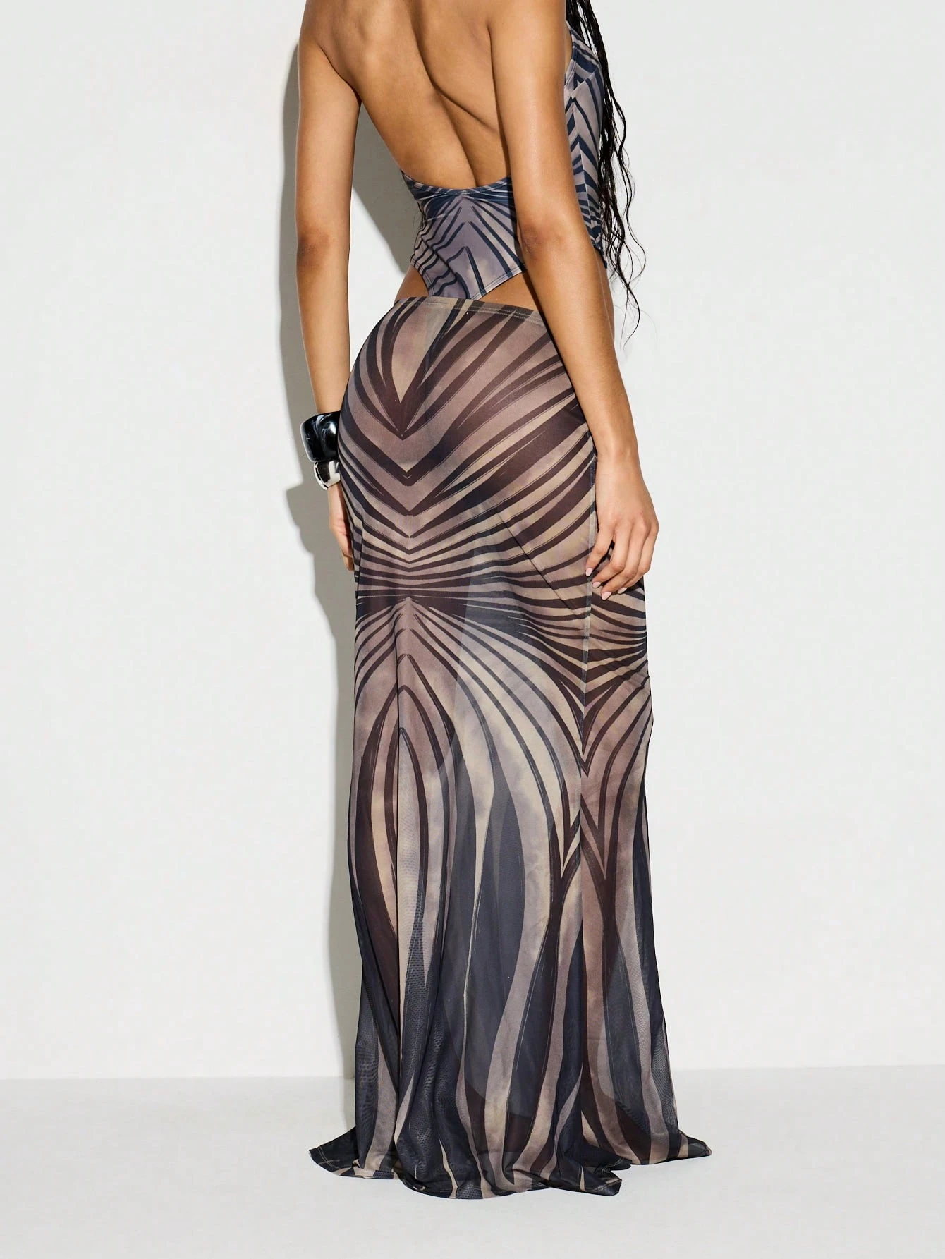 KIZN Contour Print Mesh Maxi Beach Skirt