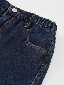 SHEIN Genkimix Kids Pantalones cortos vaqueros casuales de ajuste holgado para niñas preadolescentes, de algodón suave, de moda, versátiles, relajados, minimalistas, con cintura elástica, diseño clásico de 5 bolsillos, bajo deshilachado, ajuste relajado, azul oscuro clásico, adecuados para uso diario y vacaciones - Azul lavado oscuro - Ver 4