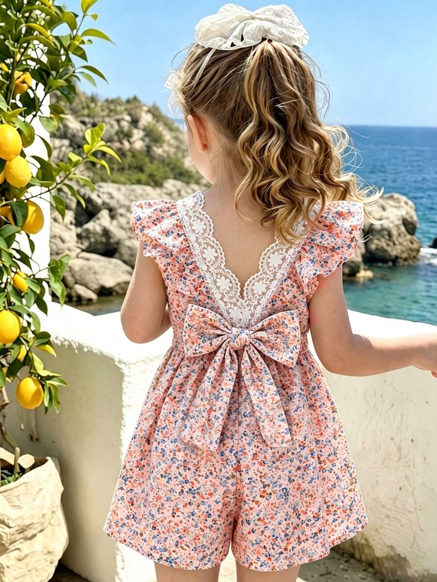SHEIN Vintaside Kids 2025夏季新款女童碎花荷葉袖V領收腰露背A字洋裝,鄉村風時尚少女裙 - 粉色 - 查看 1