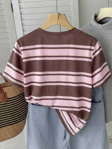 SHEIN Áo thun cổ tròn dáng regular kẻ sọc hồng ngọt ngào và nâu cho nữ thiếu niên, phong cách casual đa năng, phù hợp mặc ngày mẹ, lễ tốt nghiệp, mùa hè, đi học, đi chơi, du lịch, nghỉ lễ, homecoming, back to school, phong cách mới, chill vibe, thời trang cho nữ - Nhiều màu - Xem 2
