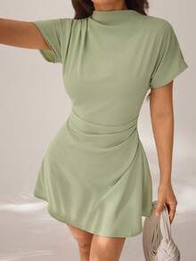 SHEIN PETITE Đầm ngắn dáng chữ A xếp ly, thích hợp cho việc đi làm. - màu xanh lá - Xem 7
