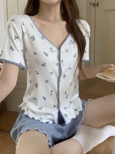 DAZY 女士V领印花短袖上衣和短裤休闲家居服套装