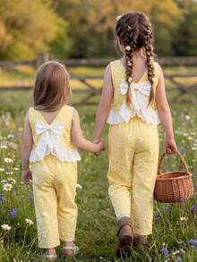 Emery Rose Kids Emery Rose Kids 2件套女童格子圆领休闲背心裤套装 女童两件套格子套装 女童格子套装 女童两件套 女童夏季两件套 女童黄色格子两件套，带蝴蝶结荷叶边无袖上衣和阔腿裤 夏季服装 女童夏季服装 女童服装 女童优雅裤装套装 - 黃色 - 查看 6
