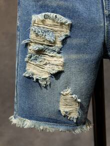 SHEIN Mirajuku 男童做旧牛仔短裤，夏季新品，休闲学院风，复古水洗牛仔色，松紧腰，破洞和毛边裤脚设计，宽松直筒裤型，舒适棉质牛仔面料，适合日常穿着、夏季度假、户外聚会等各种场合。 - 藍色 - 查看 4