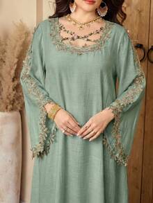 Al Najma Plus Size Women Arabic Embroidered Dress - Green - View 1