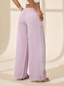 SHEIN PETITE Pantalones casuales de mujer a rayas rosas, adecuados para vacaciones de verano - Rosa - Ver 3