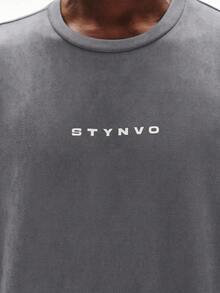 STYNVO Kaos Kasual Pria Lengan Pendek Leher Bulat dengan Cetakan Huruf - Light Grey - View 5