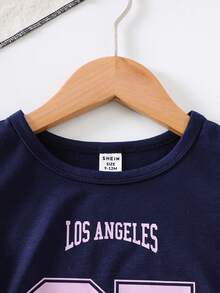 SHEIN Elladie kids 女嬰夏季可愛深藍色 & 粉色蝴蝶結套裝 LOS ANGELES 95 印花短袖上衣 & 寬腿長褲 柔軟運動休閒日常度假穿搭 - 藏蓝色 - 查看 8