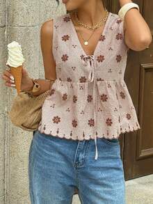 SHEIN PariChic Áo kiểu nữ cổ chữ V không tay thắt nơ họa tiết kẻ caro thêu hoa phong cách retro, áo vest viền bèo nhún cho mùa hè, áo hai dây kẻ caro màu nâu dáng rộng kiểu Riviera Pháp, thích hợp cho mặc hàng ngày, đi làm, hẹn hò, mua sắm. - màu nâu - Xem 5